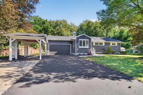 31 Frantone Lane Loudonville NY 12211