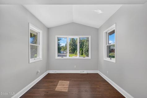 31 Frantone Lane Loudonville NY 12211