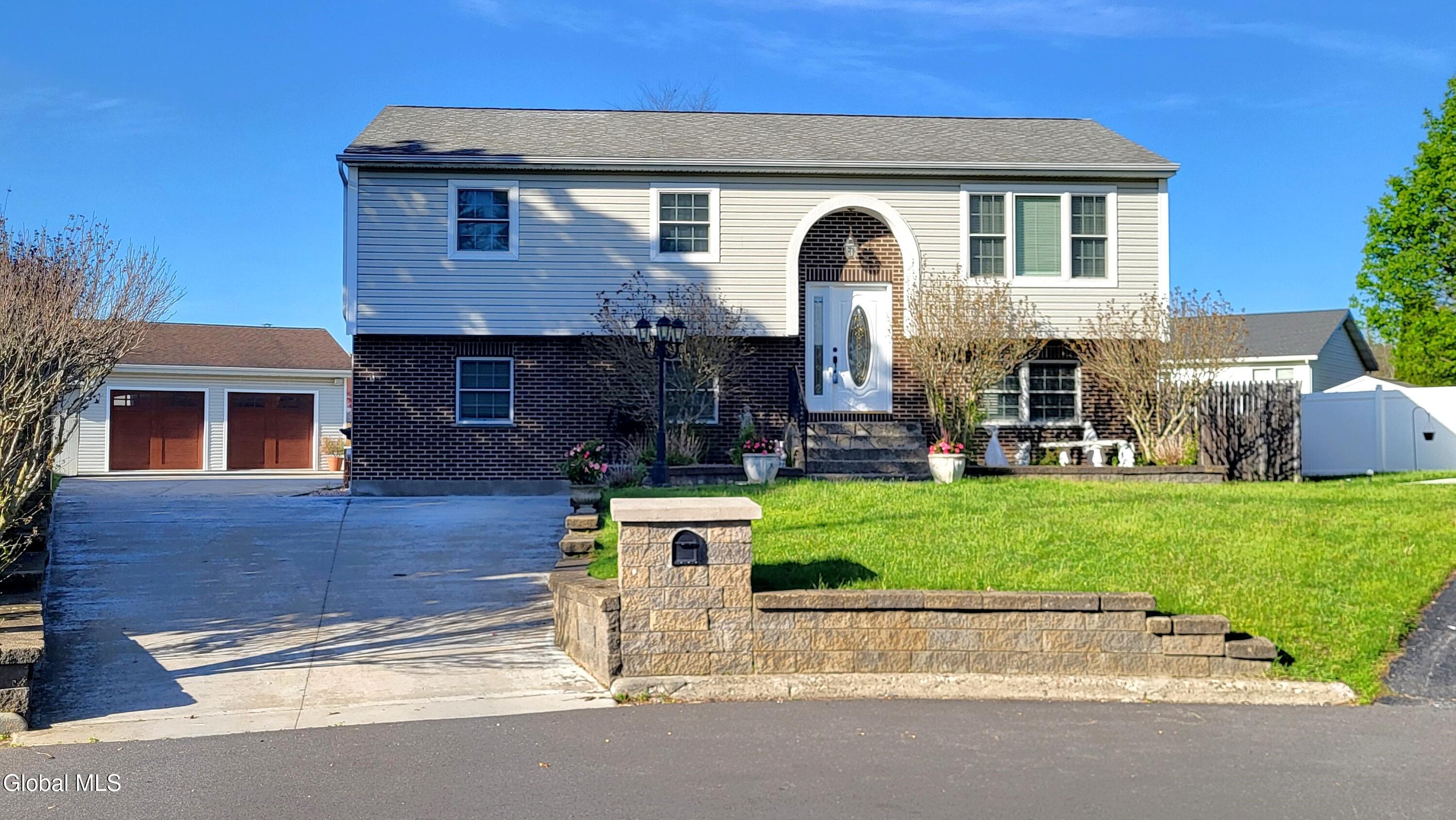 7 Adare Road Troy NY 12180