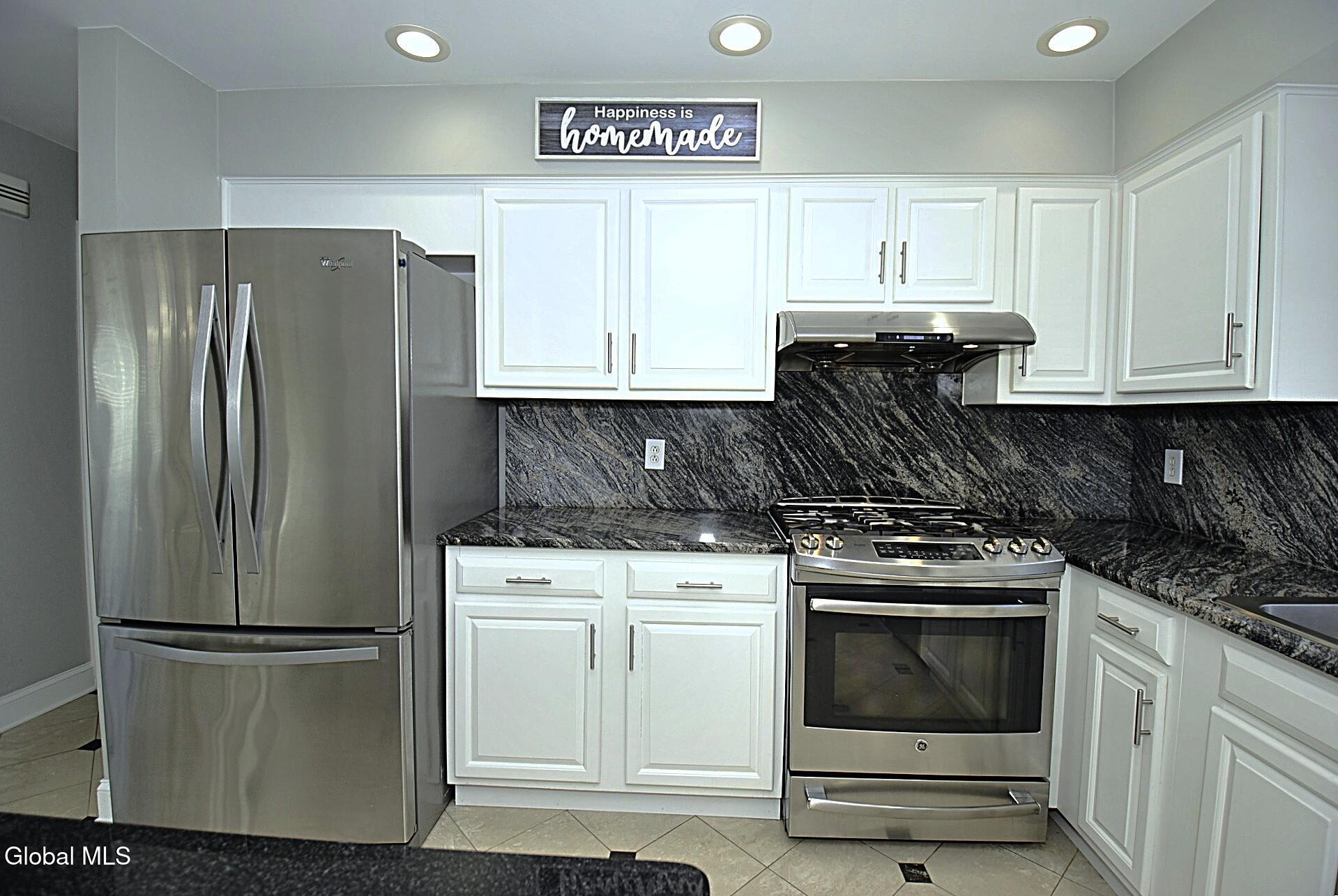 7 Adare Road Troy NY 12180