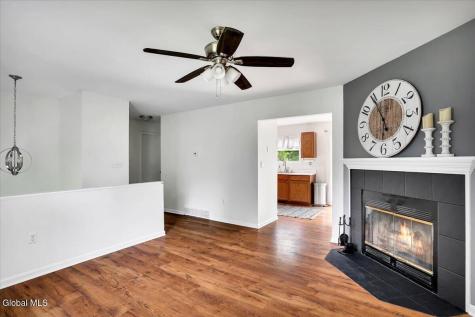 160 Maple Avenue Glenville NY 12302