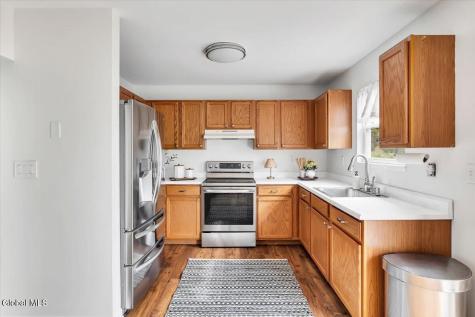 160 Maple Avenue Glenville NY 12302