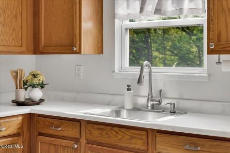 160 Maple Avenue Glenville NY 12302