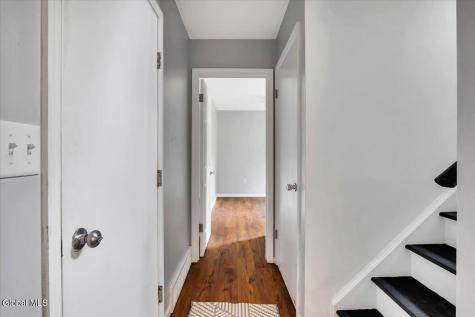 160 Maple Avenue Glenville NY 12302
