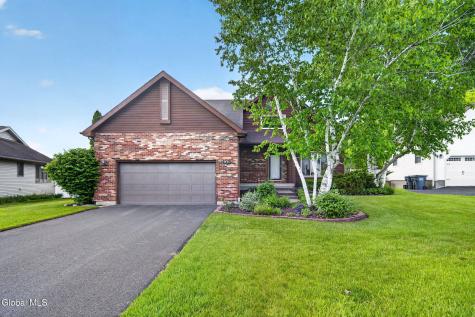 23 Rolling Hills Road Niskayuna NY 12309