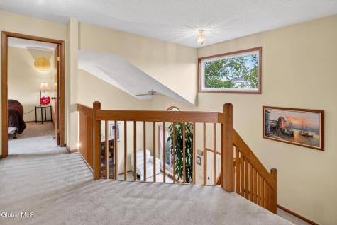 23 Rolling Hills Road Niskayuna NY 12309