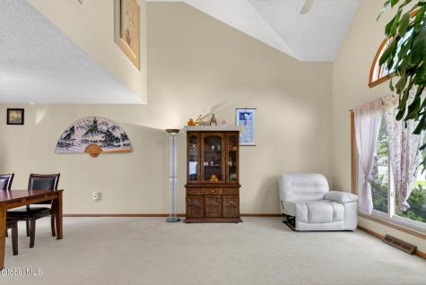 23 Rolling Hills Road Niskayuna NY 12309