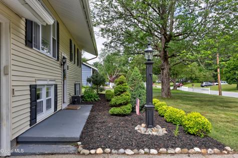 21 Quevic Drive Saratoga Springs NY 12866