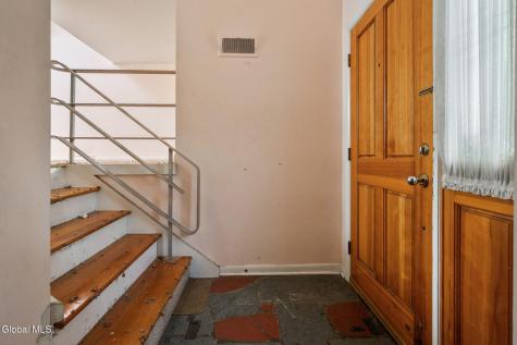 23 Colonial Avenue Albany NY 12203