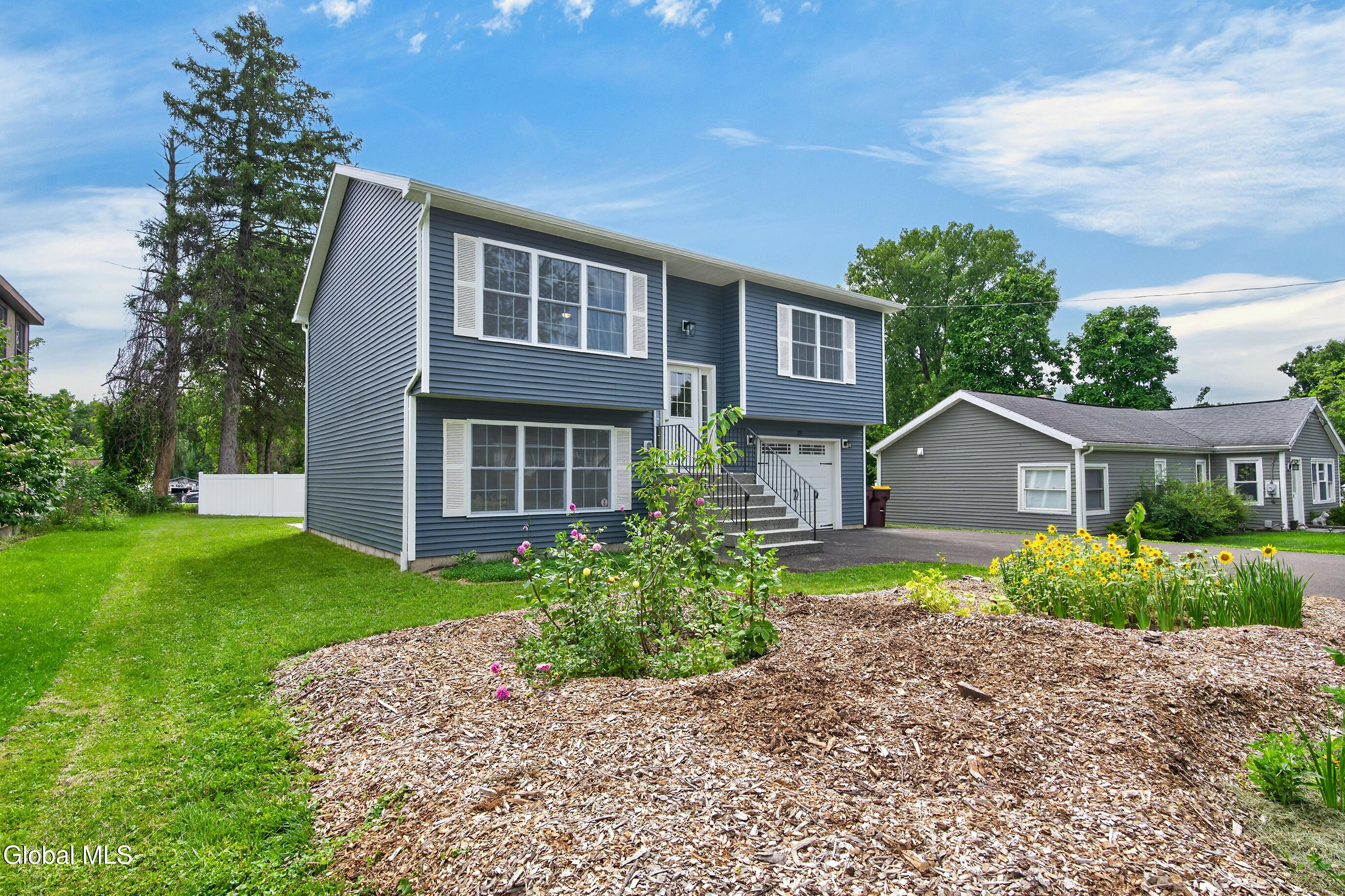 39 New Jersey Avenue Rensselaer NY 12144