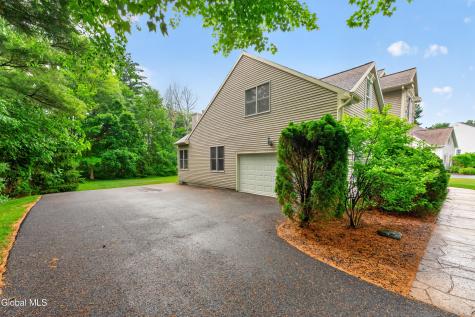 35 Ginger Terrace Clifton Park NY 12065