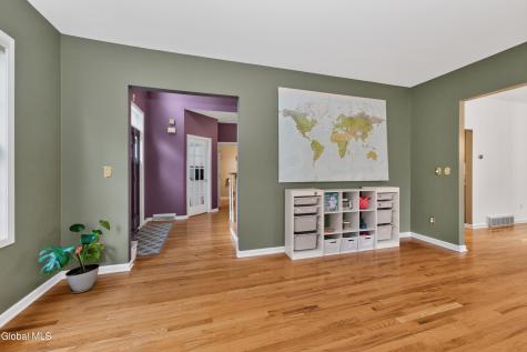 35 Ginger Terrace Clifton Park NY 12065