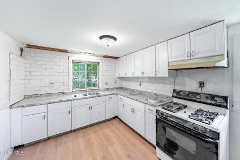 7 Clearwater Street Ravena NY 12143