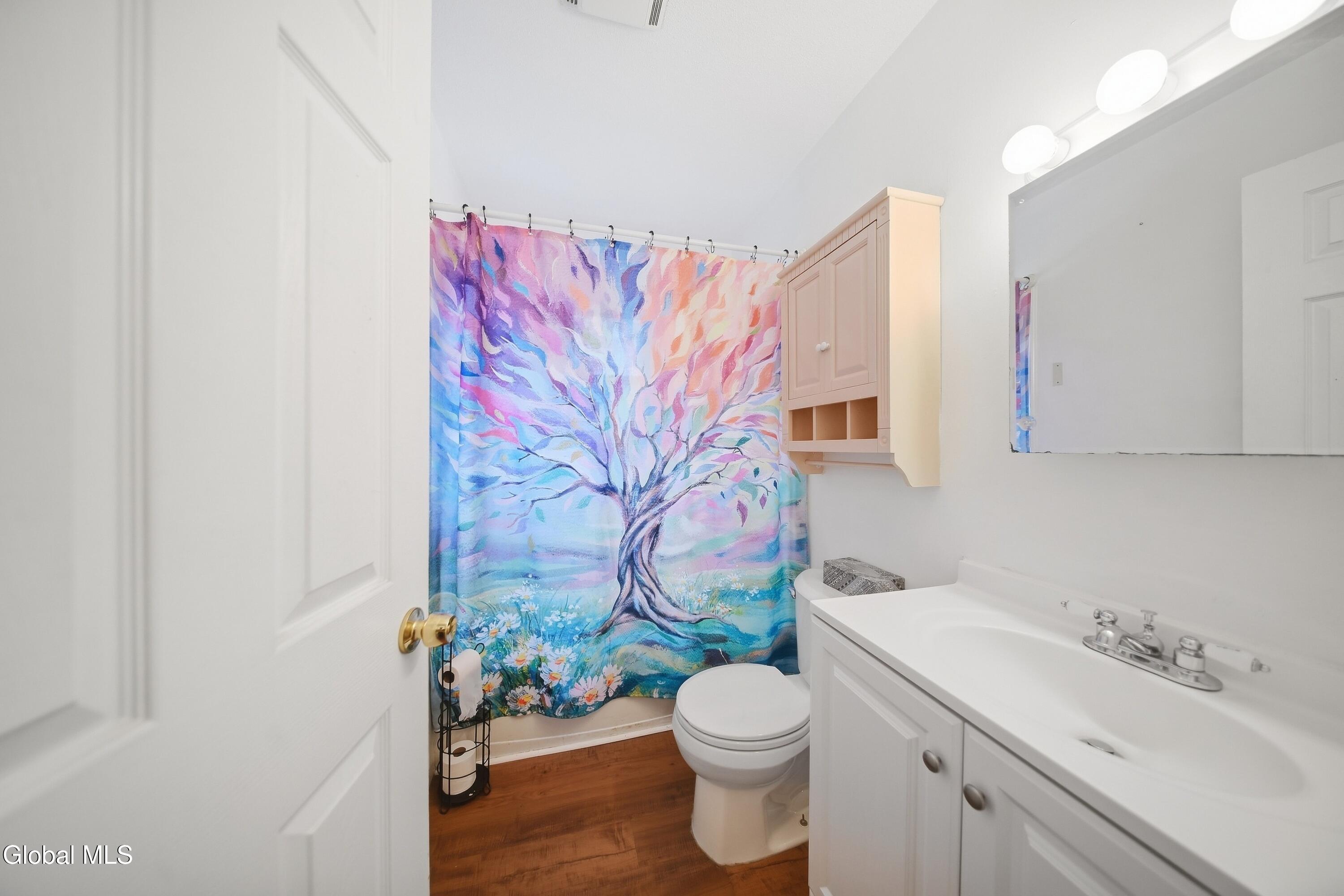 8 Denise Court Rensselaer NY 12144