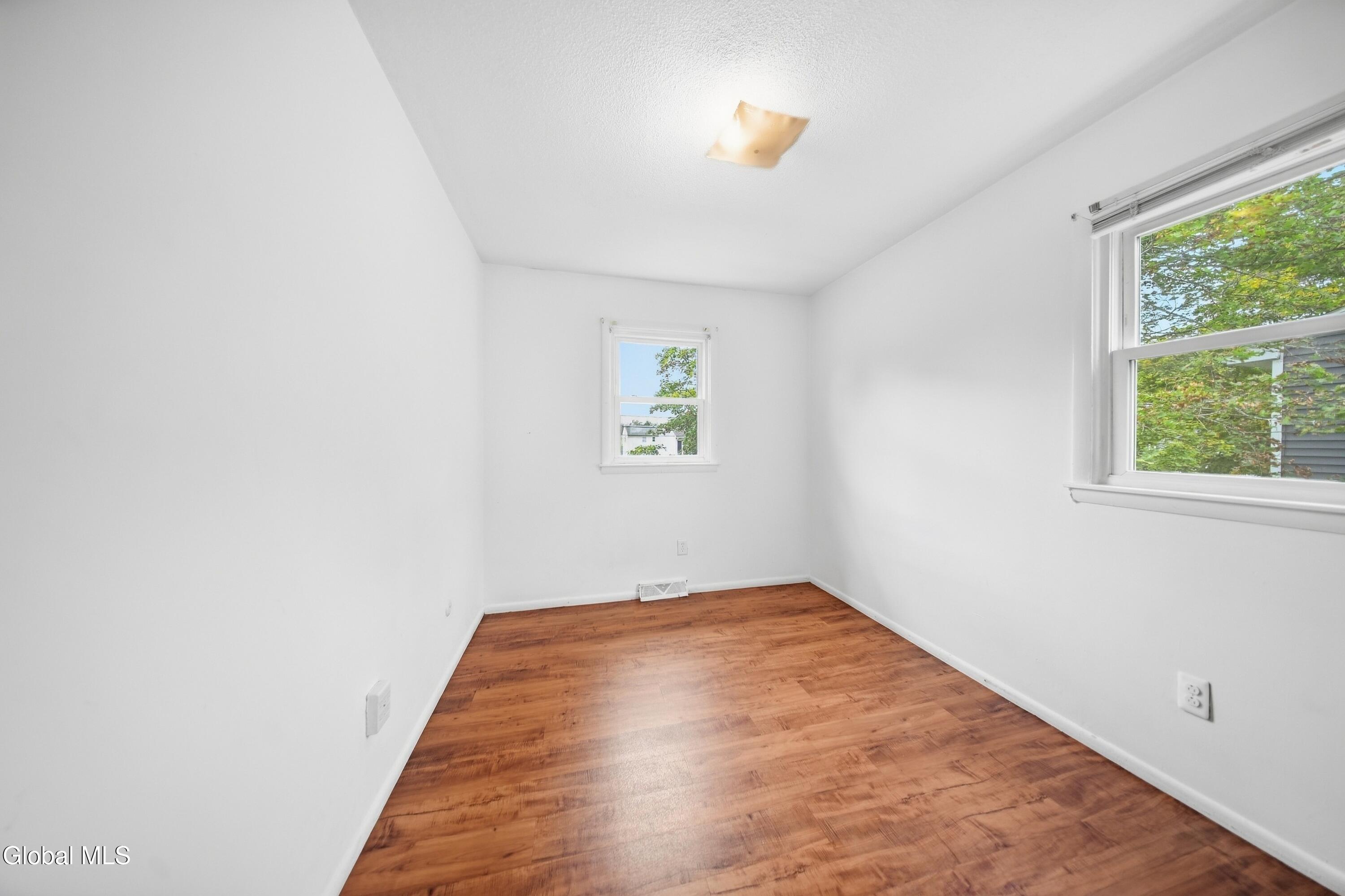 8 Denise Court Rensselaer NY 12144