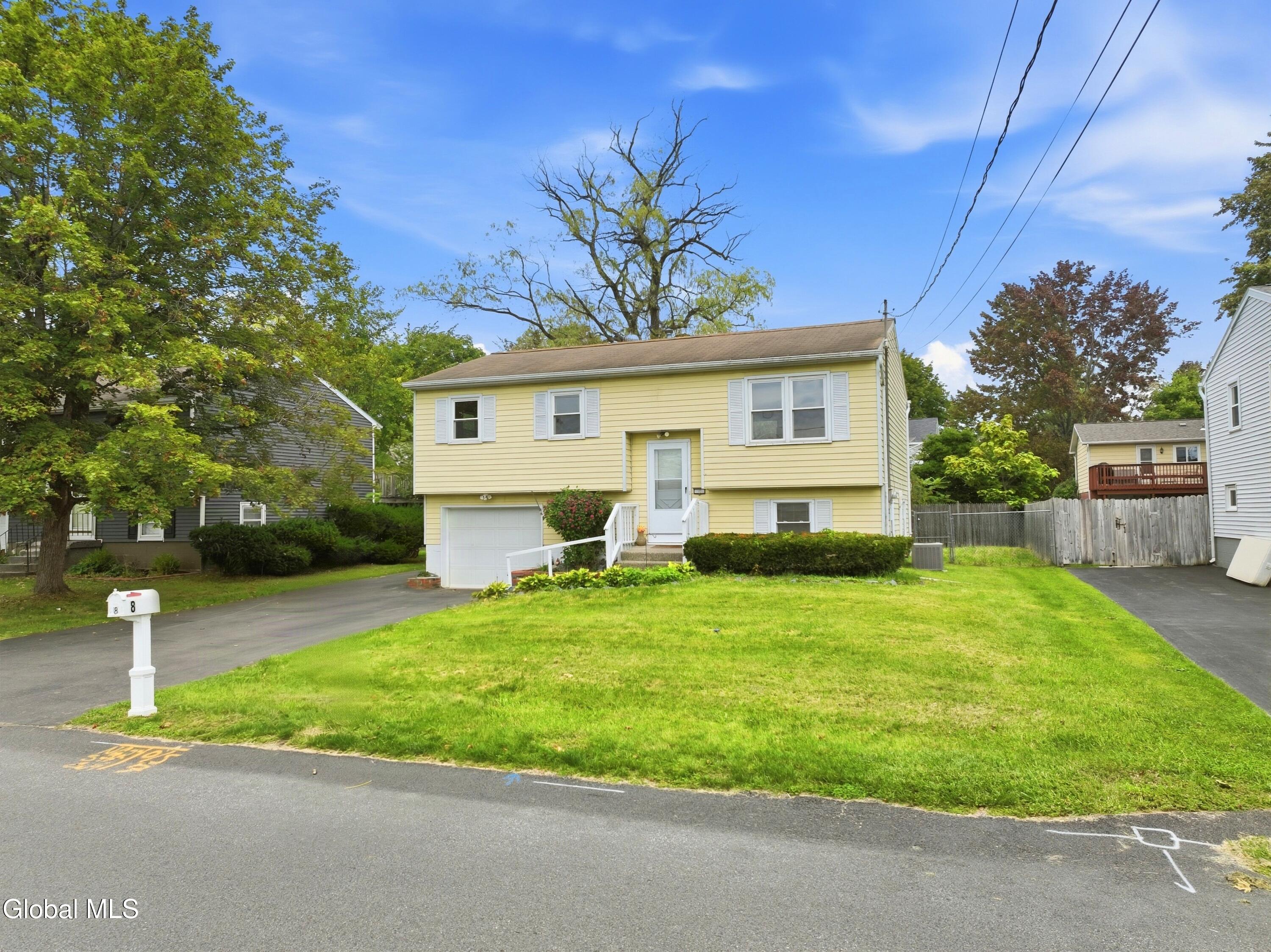 8 Denise Court Rensselaer NY 12144