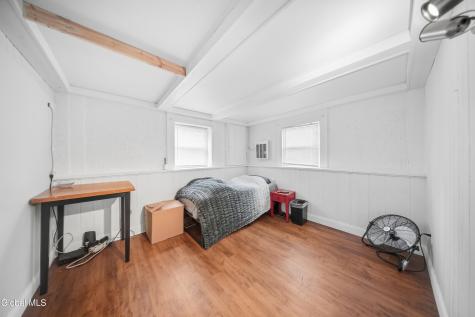 8 Denise Court Rensselaer NY 12144