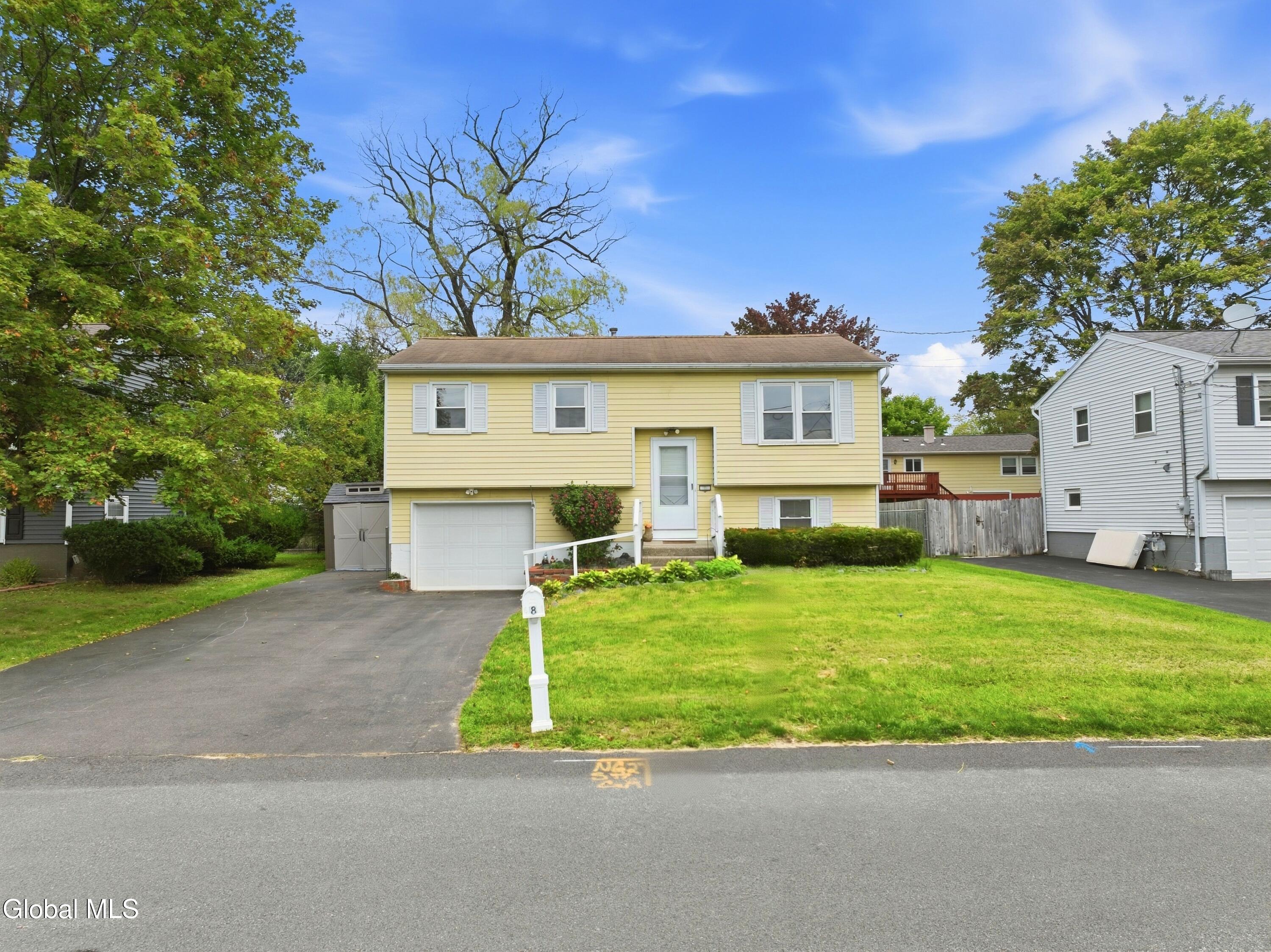 8 Denise Court Rensselaer NY 12144