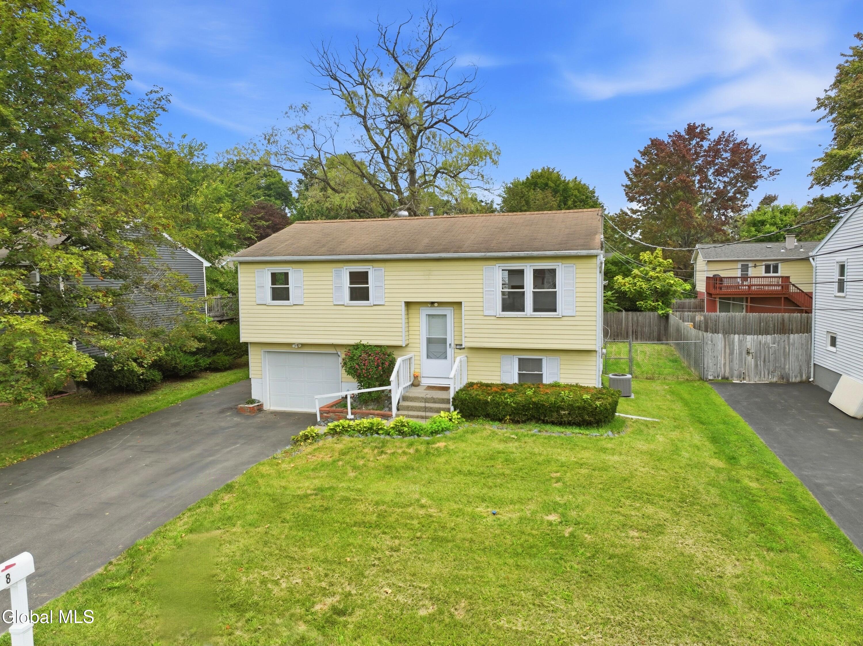 8 Denise Court Rensselaer NY 12144