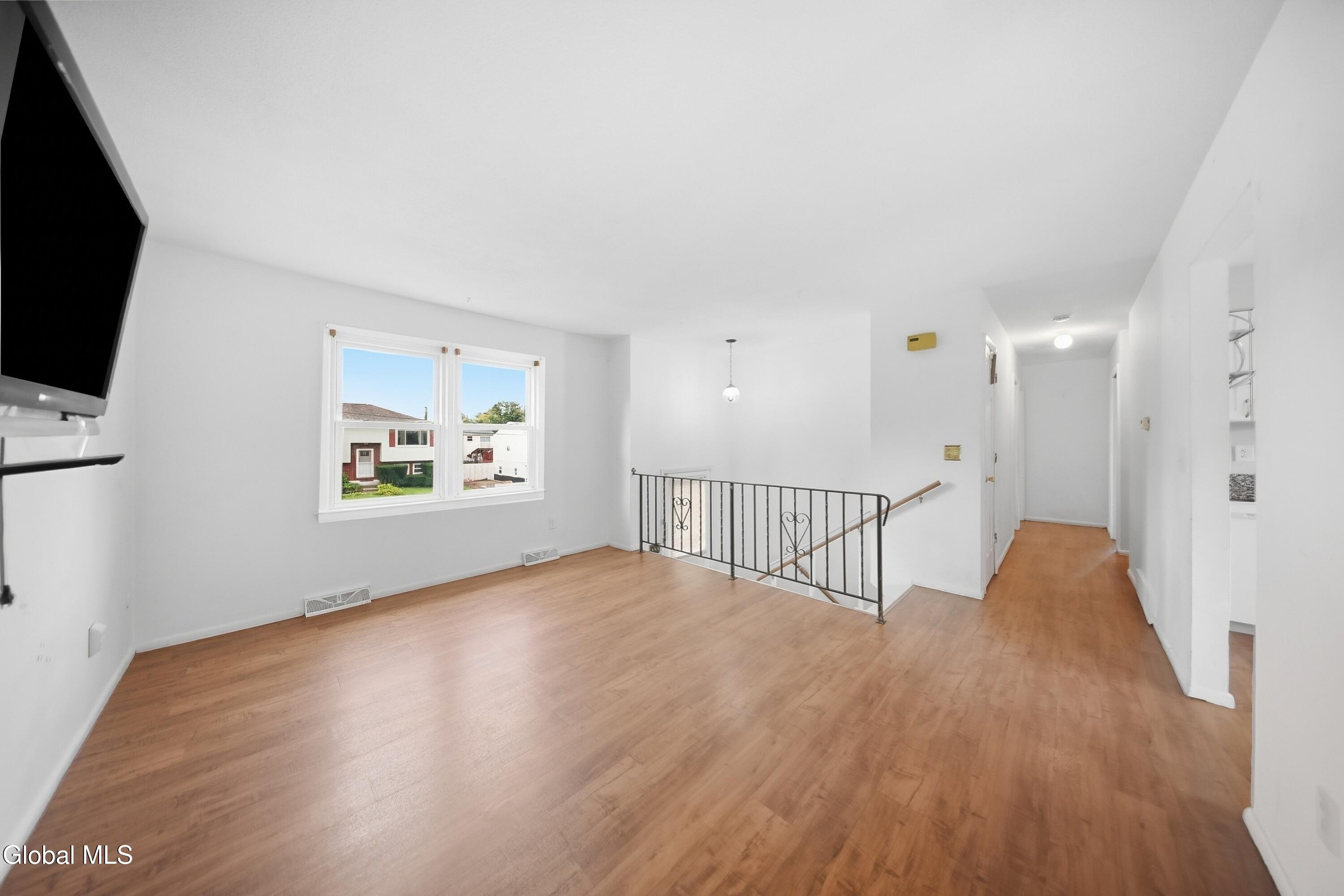 8 Denise Court Rensselaer NY 12144