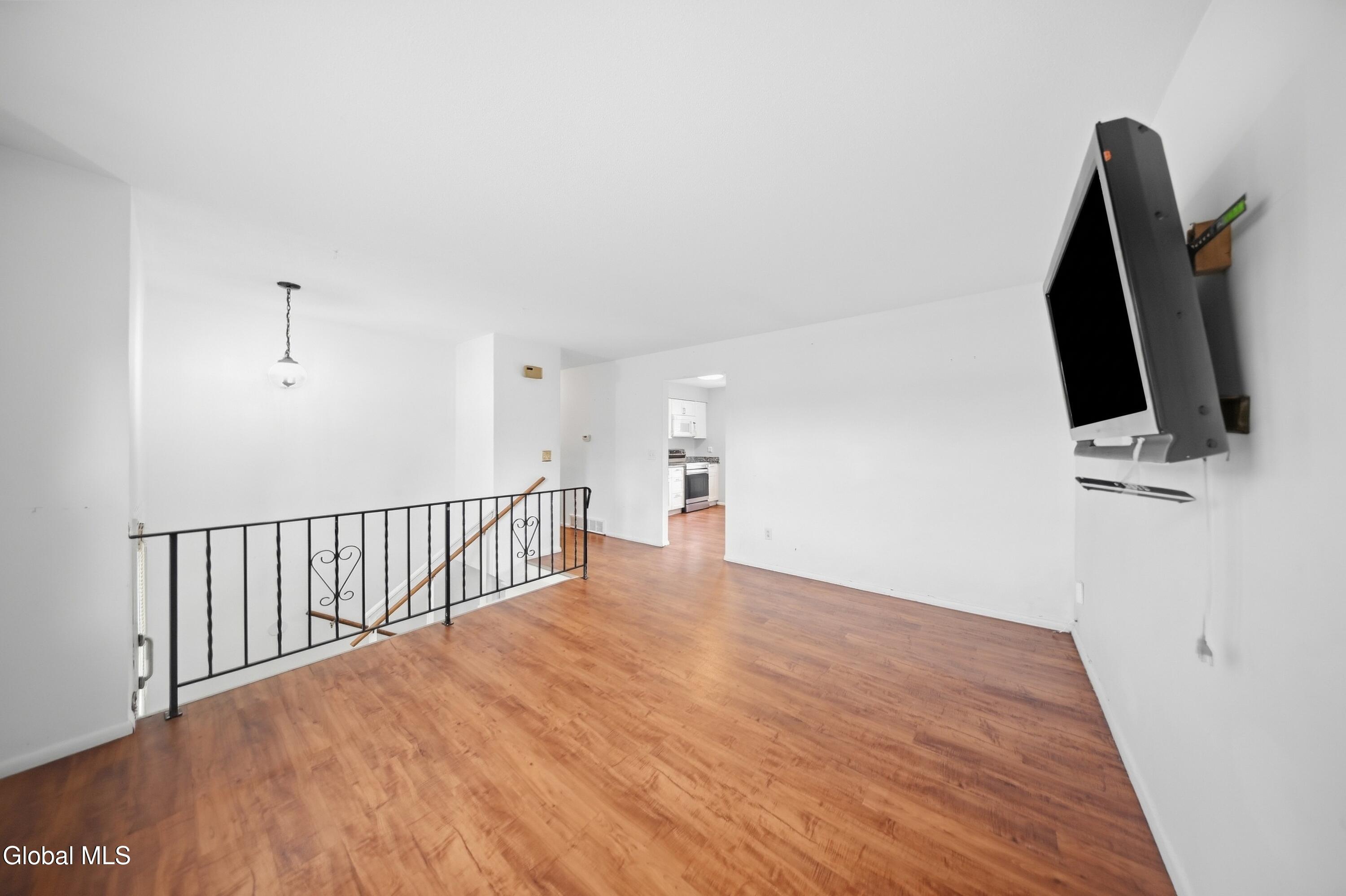 8 Denise Court Rensselaer NY 12144