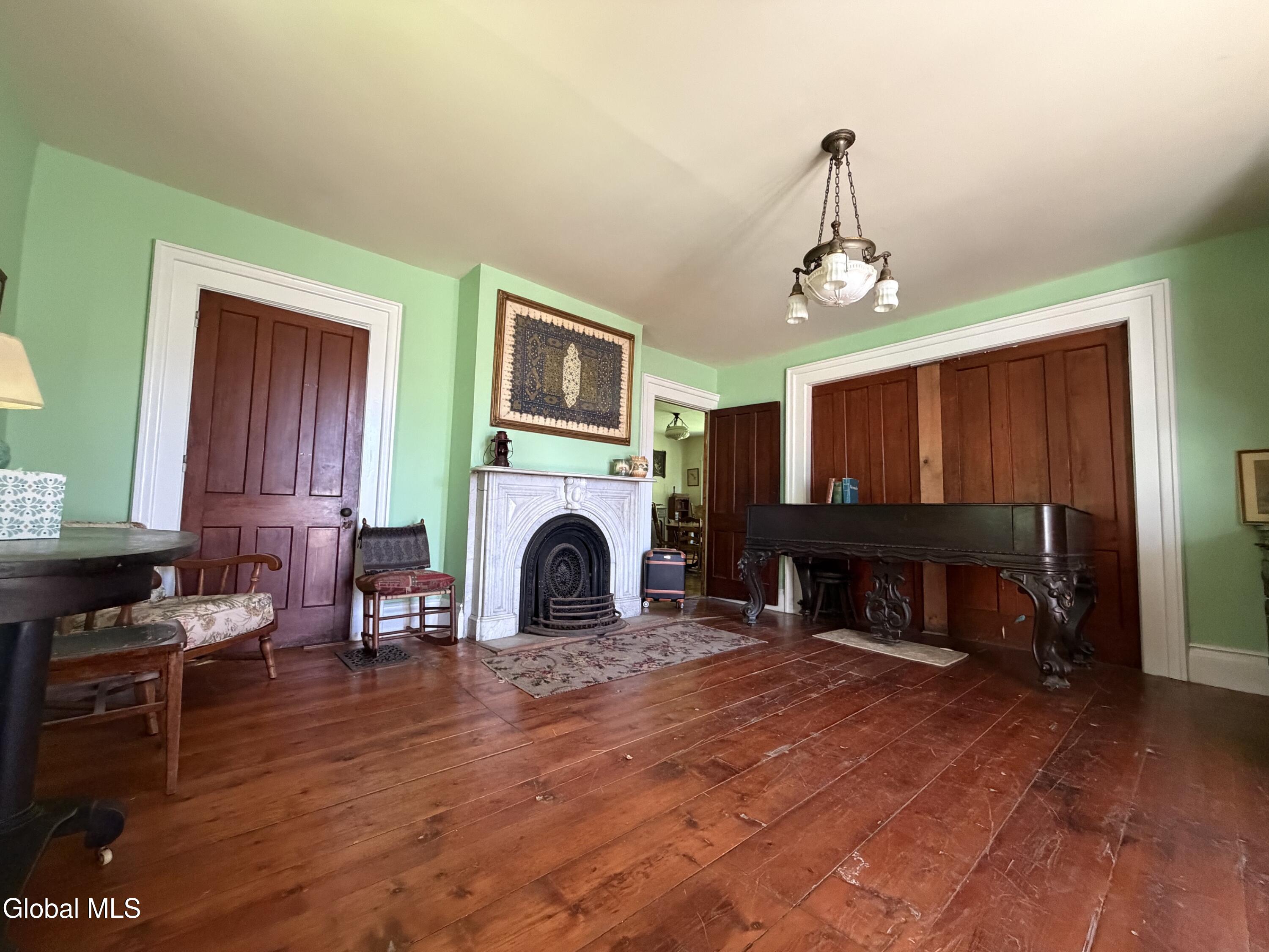 2056 Creek Road Crown Point NY 12928