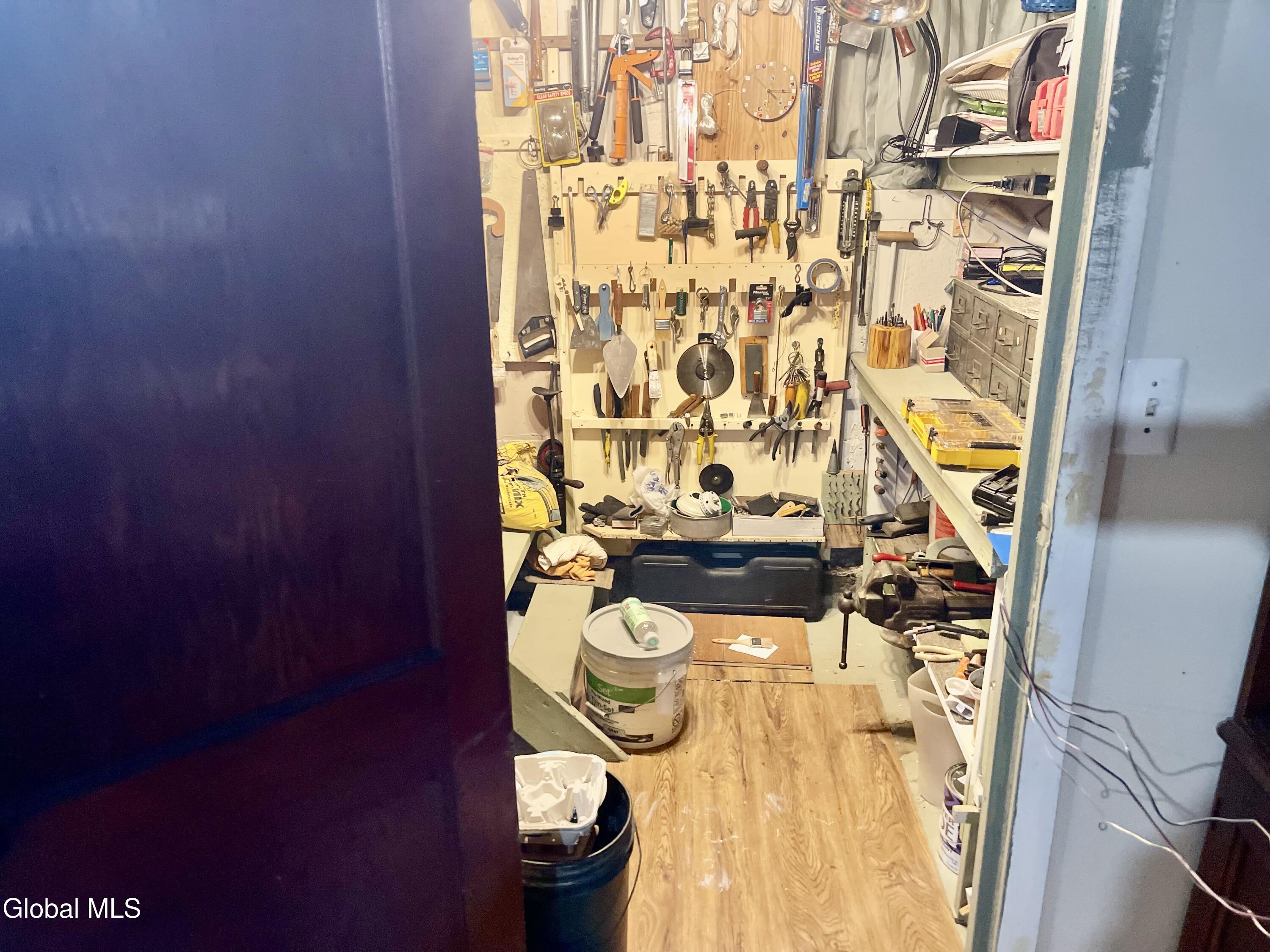 1205 Helderberg Avenue Schenectady NY 12306