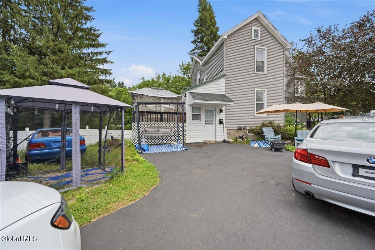 117 E State Street Johnstown NY 12095