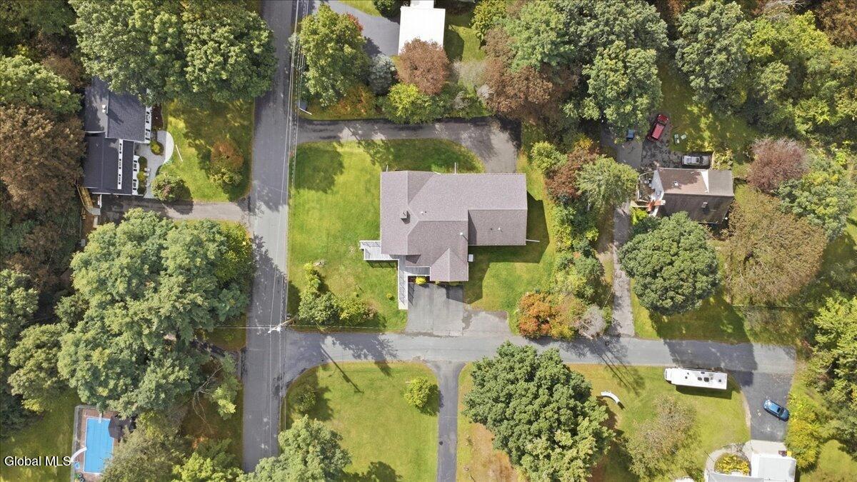 11 Denver Drive West Sand Lake NY 12196
