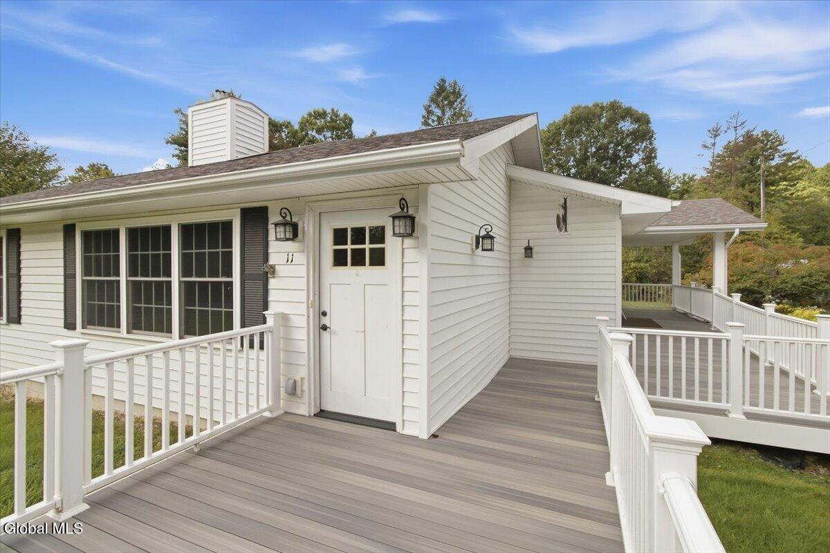 11 Denver Drive West Sand Lake NY 12196