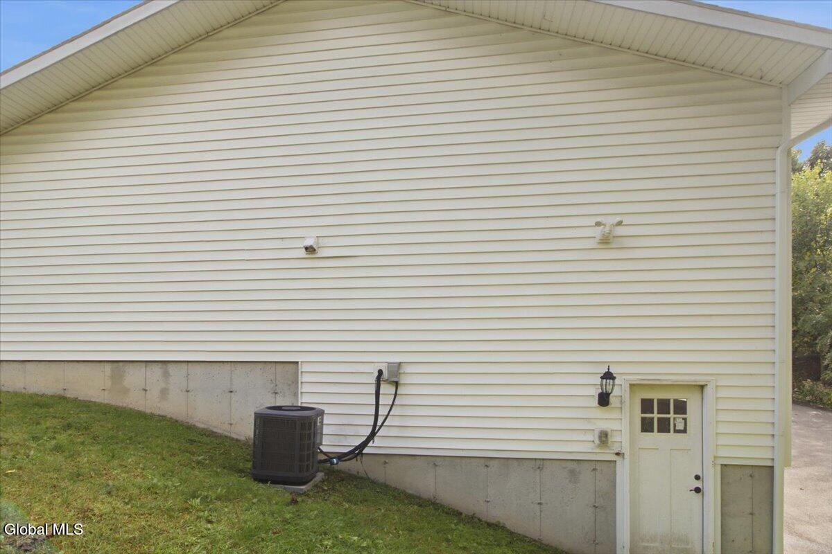 11 Denver Drive West Sand Lake NY 12196