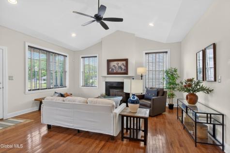 9 Forestbrook Drive Ballston Lake NY 12019