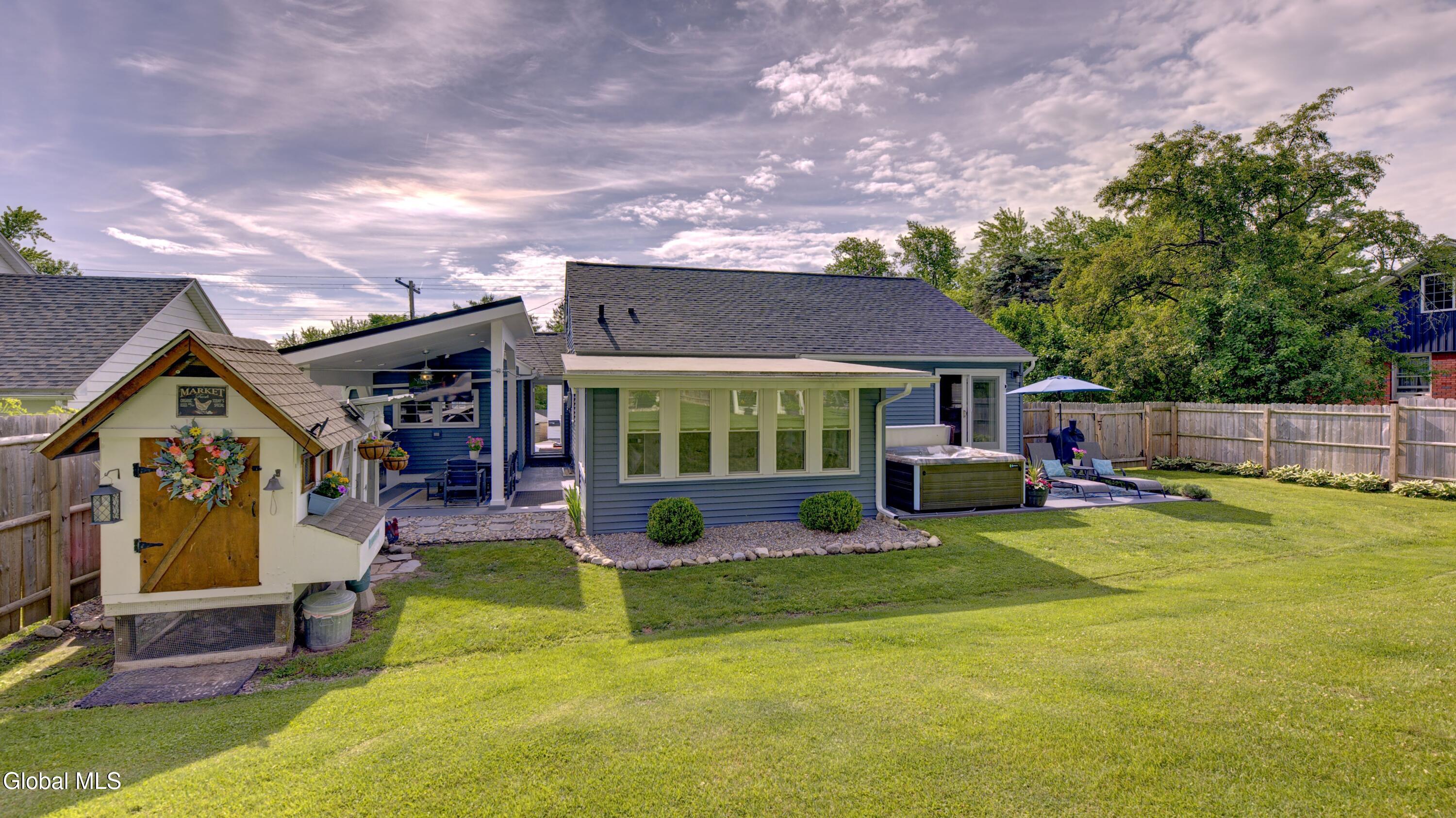 151 Pleasant Avenue Johnstown NY 12095