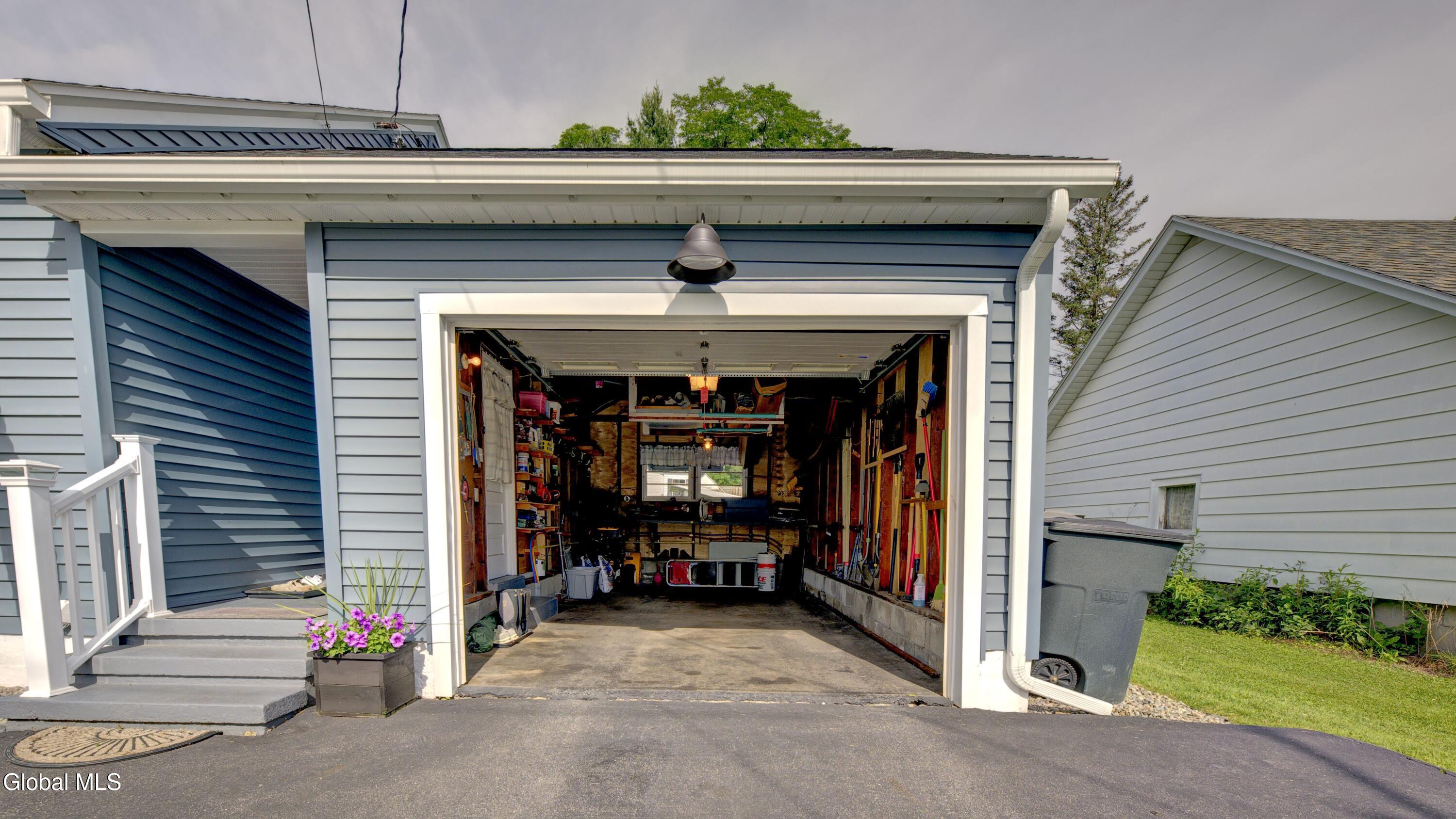 151 Pleasant Avenue Johnstown NY 12095