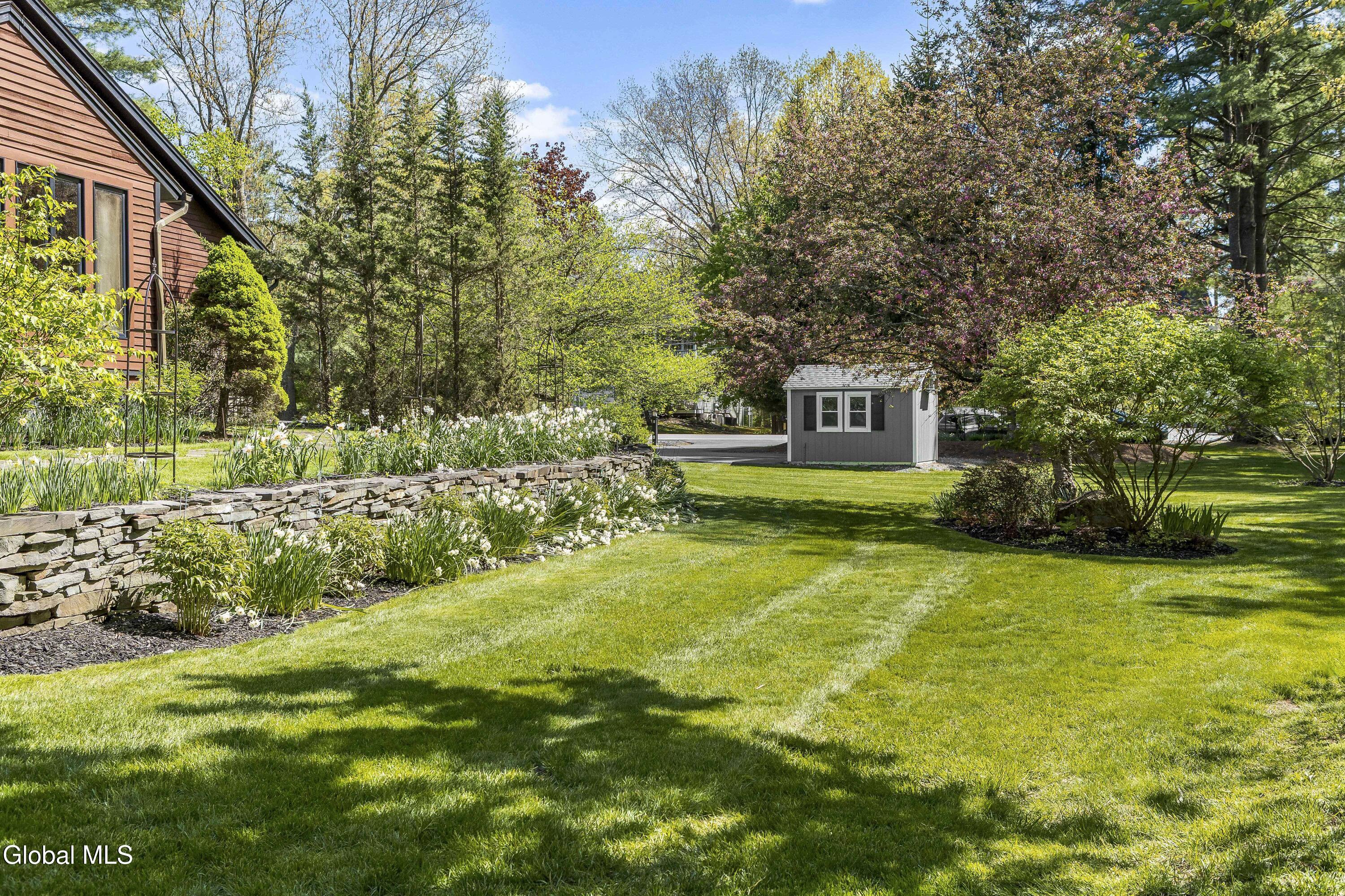 15 Dyer Switch Road Saratoga Springs NY 12866