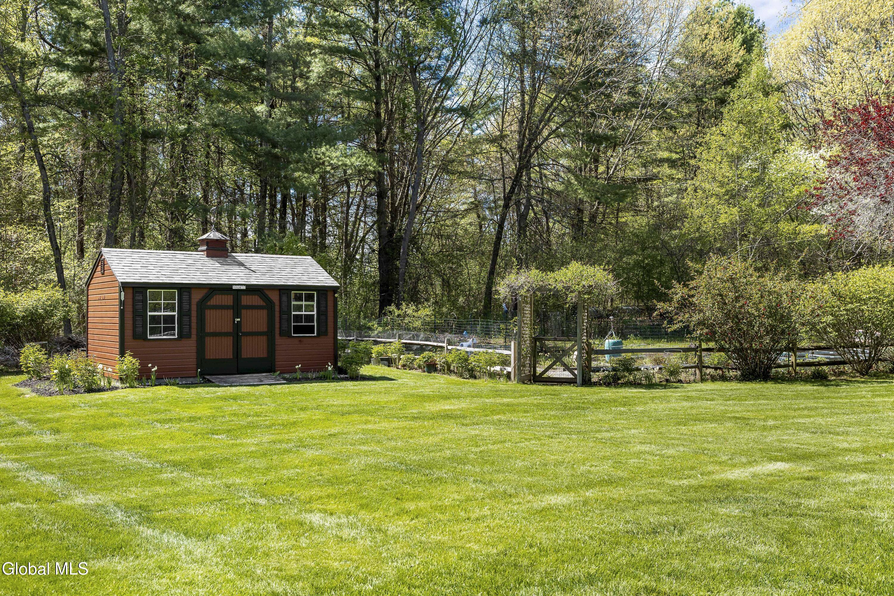 15 Dyer Switch Road Saratoga Springs NY 12866