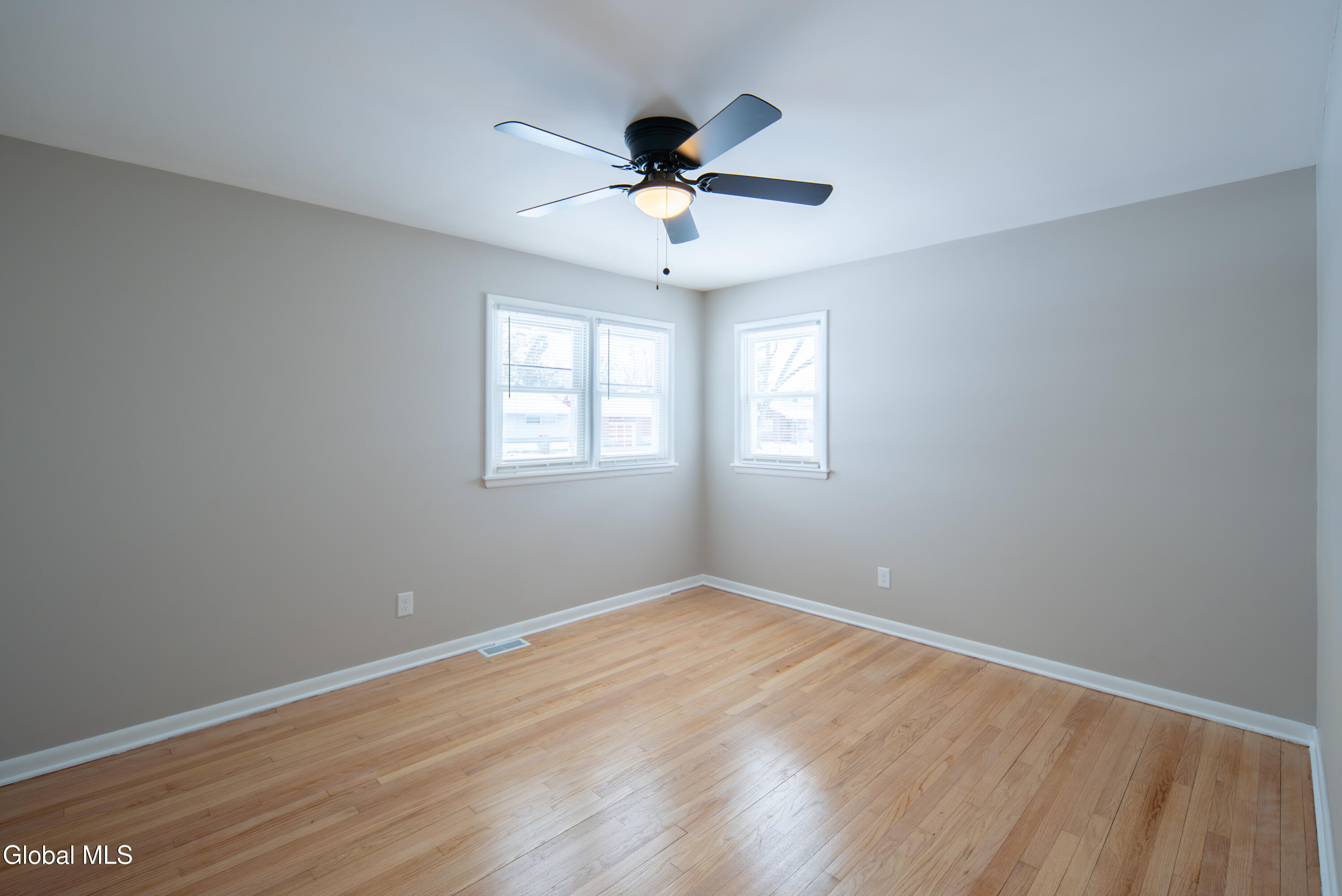 59 Lawnridge Avenue Albany NY 12208