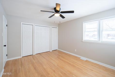 59 Lawnridge Avenue Albany NY 12208