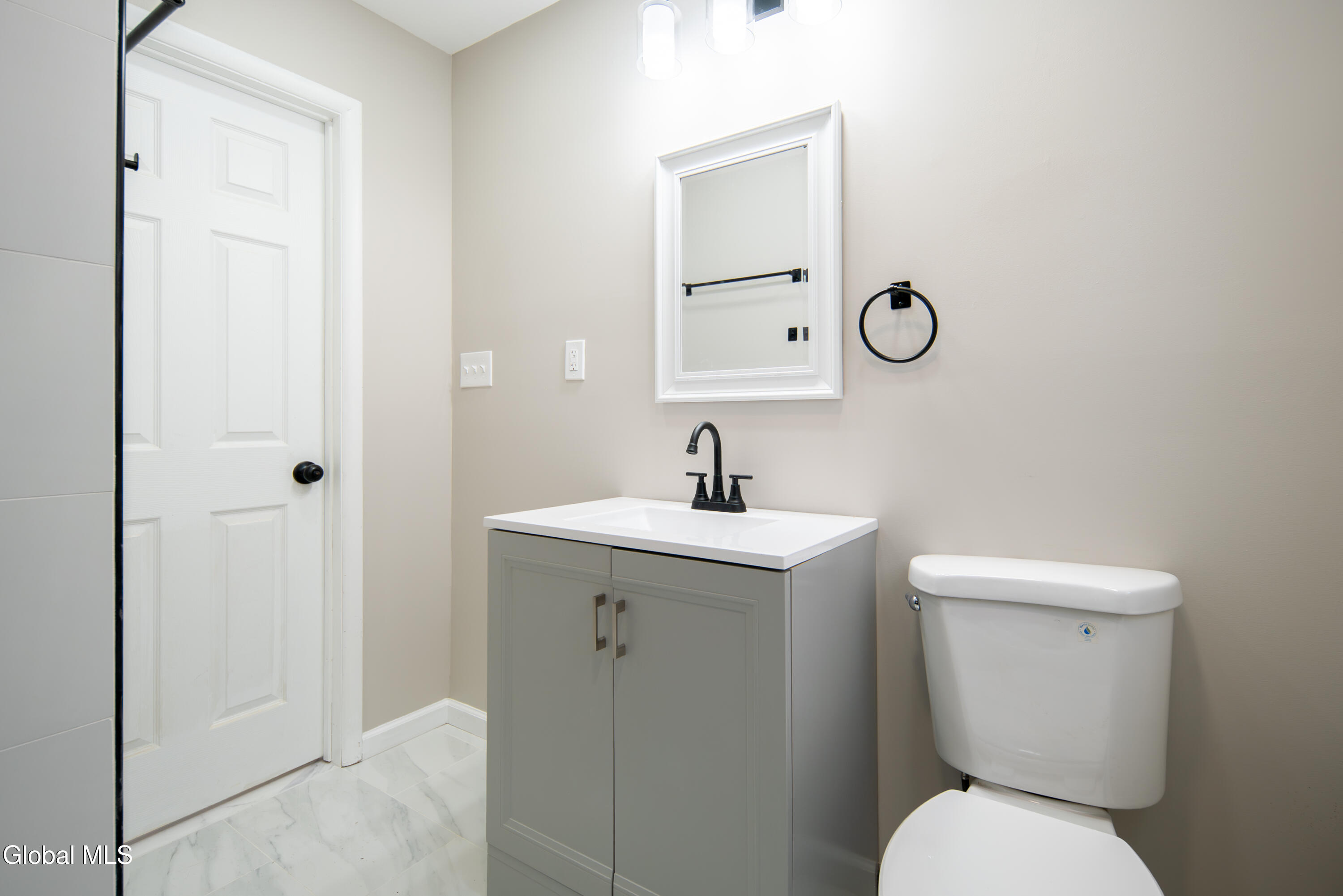59 Lawnridge Avenue Albany NY 12208