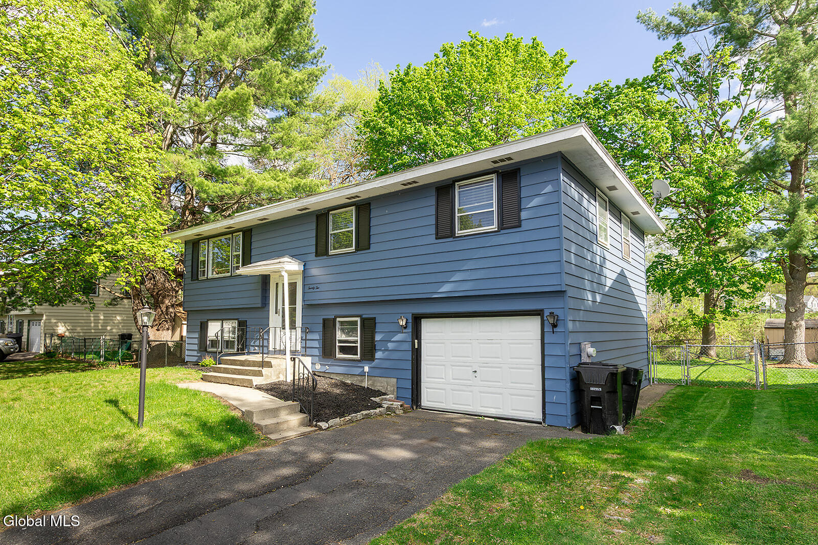 22 Hialeah Drive Troy NY 12182