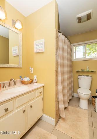 22 Hialeah Drive Troy NY 12182