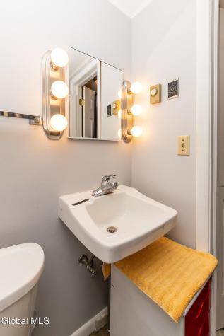 22 Hialeah Drive Troy NY 12182