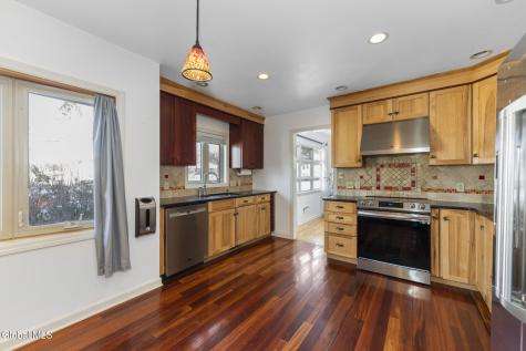 2318 Plum Street Niskayuna NY 12309