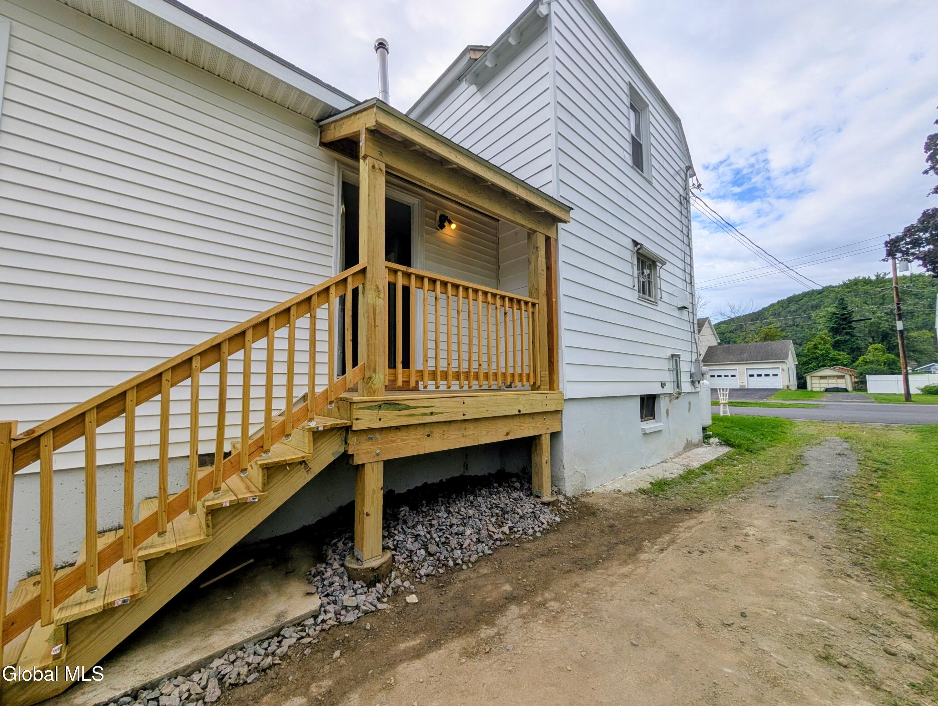 32-34 Champlain Avenue Whitehall NY 12887