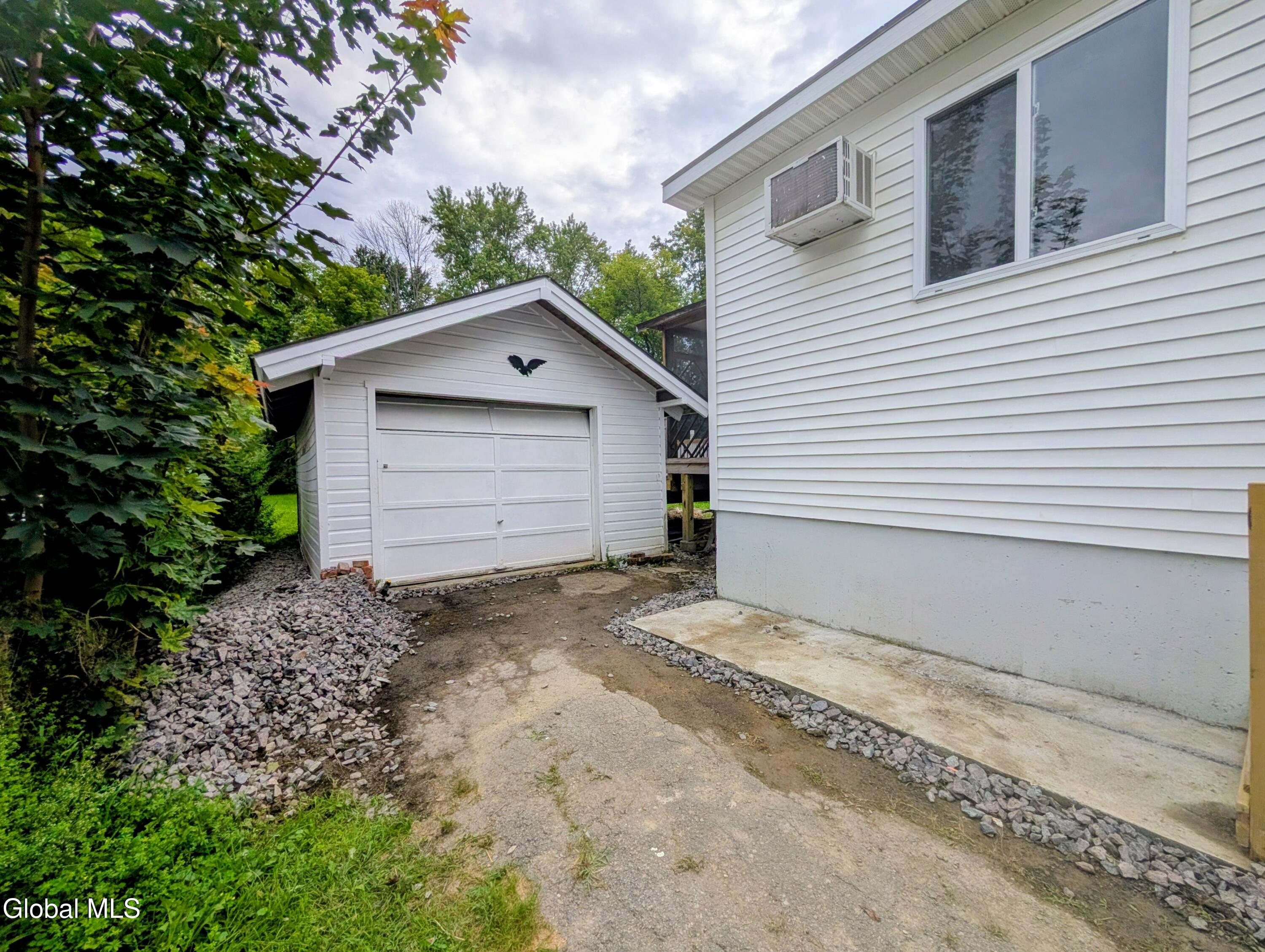 32-34 Champlain Avenue Whitehall NY 12887