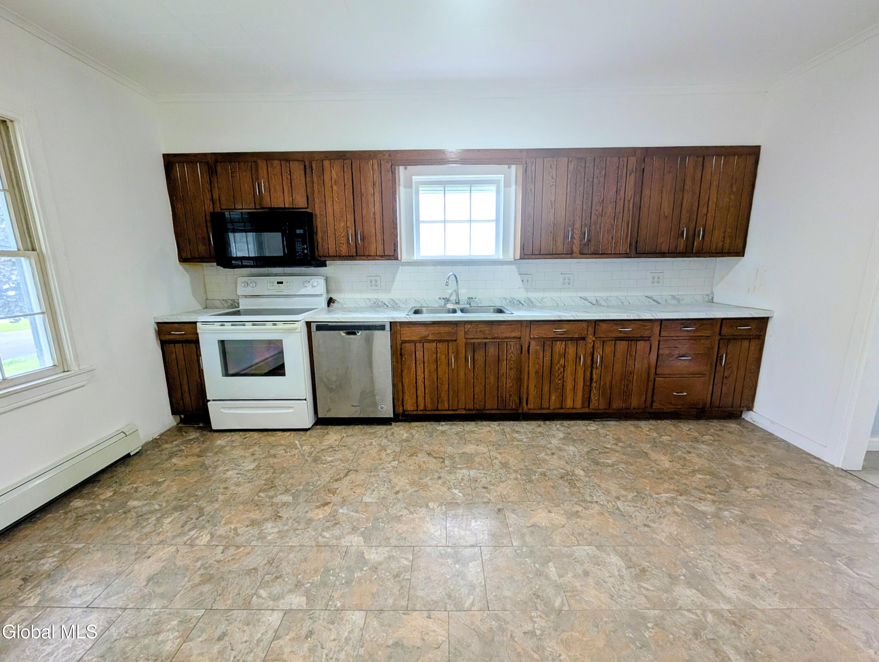 32-34 Champlain Avenue Whitehall NY 12887