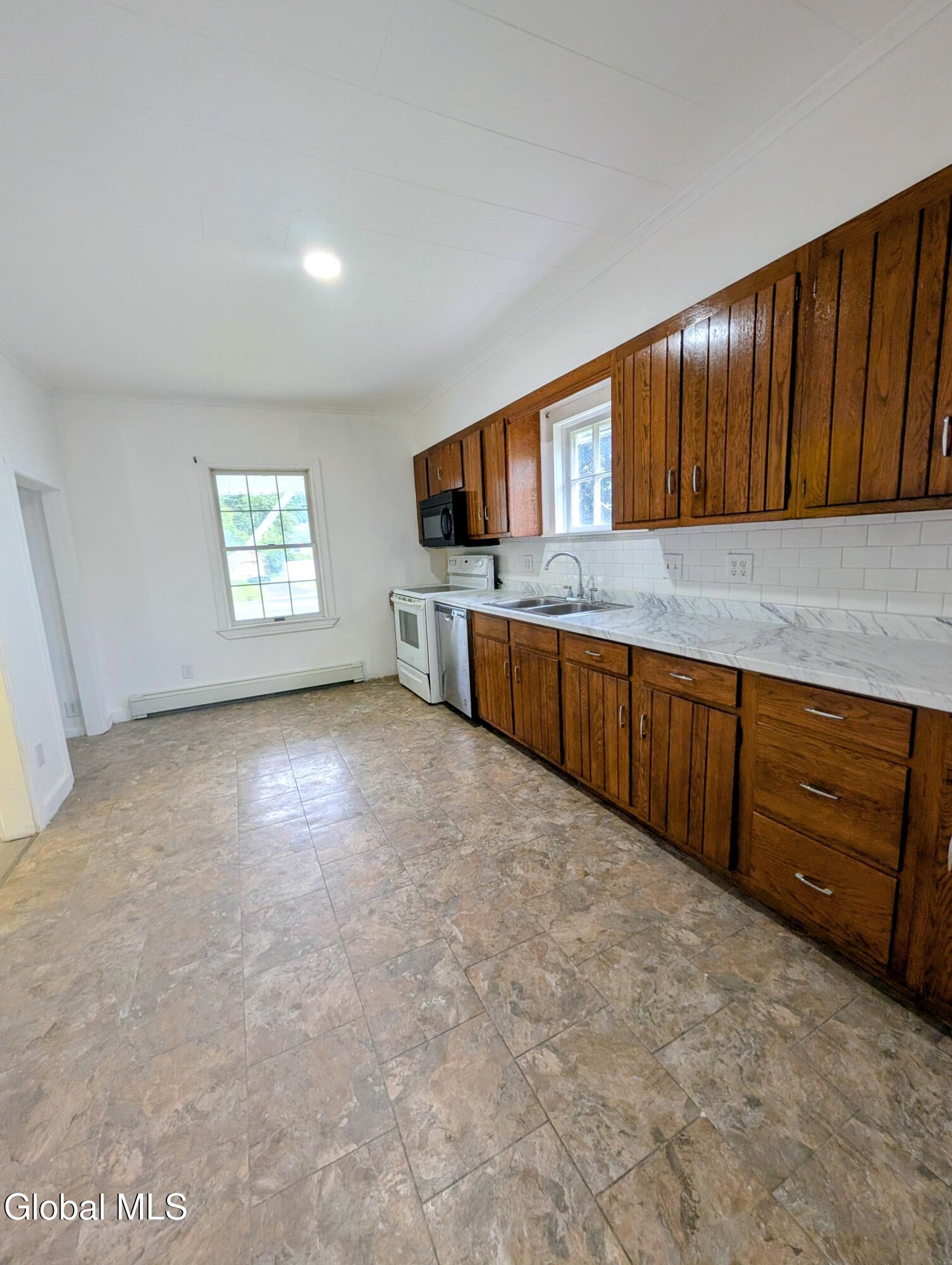 32-34 Champlain Avenue Whitehall NY 12887