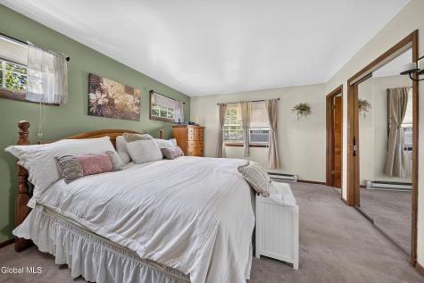 337 Quackenbush Road Schenectady NY 12306