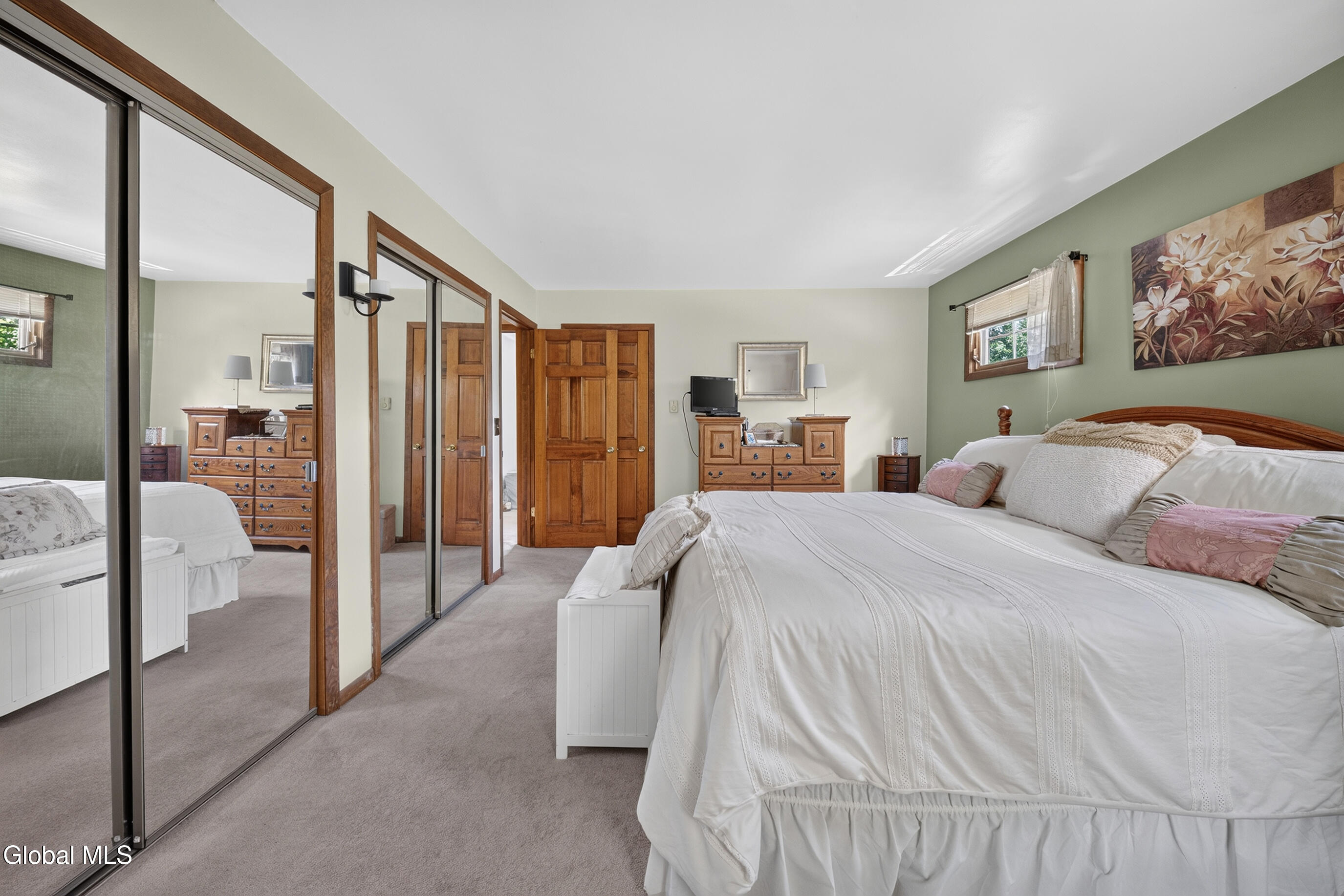 337 Quackenbush Road Schenectady NY 12306