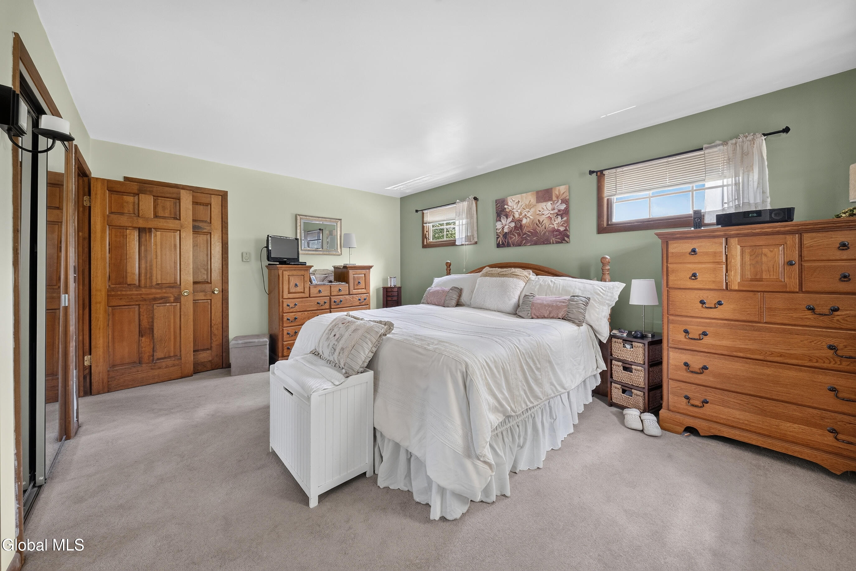 337 Quackenbush Road Schenectady NY 12306